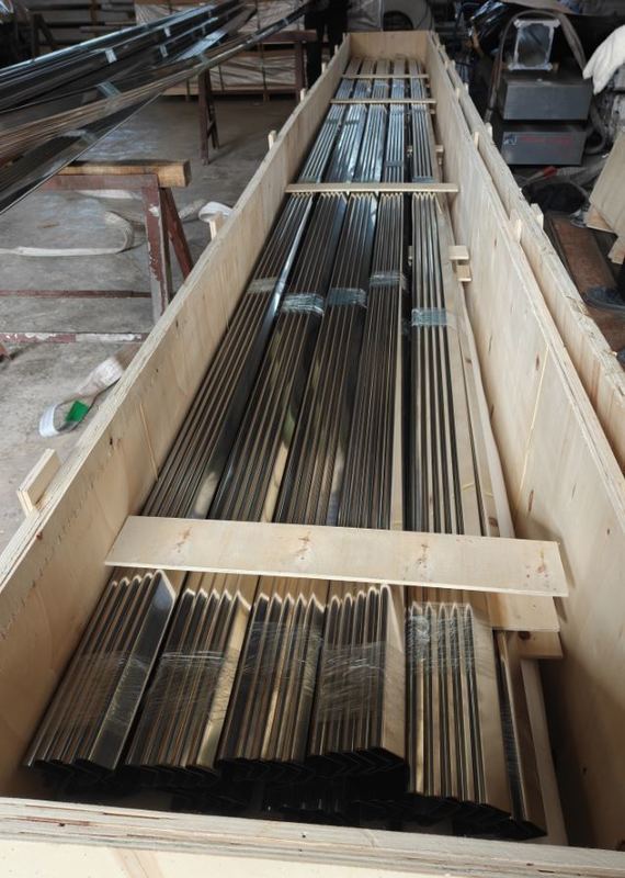 Термически обработанная алюминиевая конструкционная балка, предназначенная для выдерживания высоких нагрузок и напряжений в строительных конструкциях